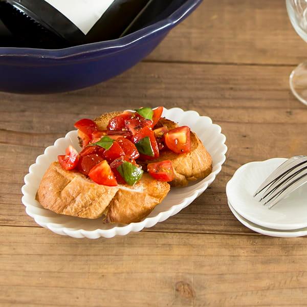 share with Kurihara harumi ギフト包装可花型 白 プレート 食器 新輪