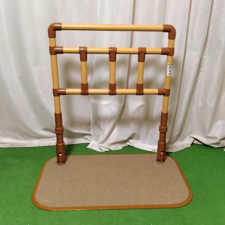 中古 立ち上がり手すり Aランク 山崎産業 楽起(らっきぃ) ワイド縦型 
