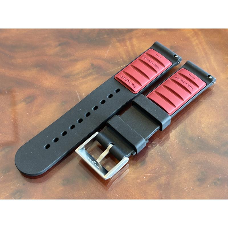 極美品　Vartix 替えベルト　約22mm ブラック　純正 VICTORINOX（ビクトリノックス） 時計 腕時計 替えラバー ベルト