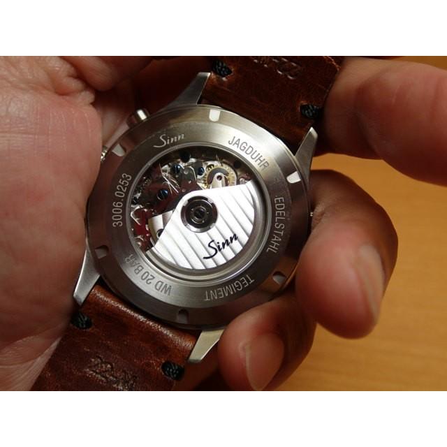 ジン SINN 腕時計 3006 ムーンライト表示 という 複雑機能 を持つ ジン 