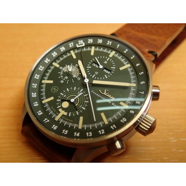 Sinn ジン SINN 腕時計 3006 ムーンライト表示 という 複雑機能 を持つ 