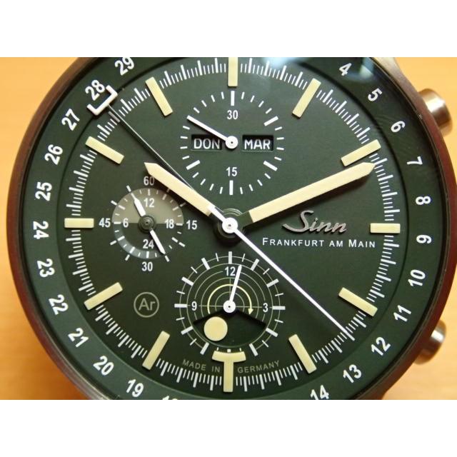 Sinn ジン SINN 腕時計 3006 ムーンライト表示 という 複雑機能 を持つ 