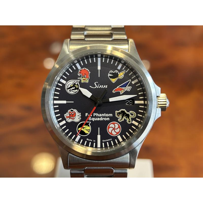【未使用】Sinn 556 正規品 Sinn ジン 腕時計 SINN 556.F-4.II ファントム 日本限定200本