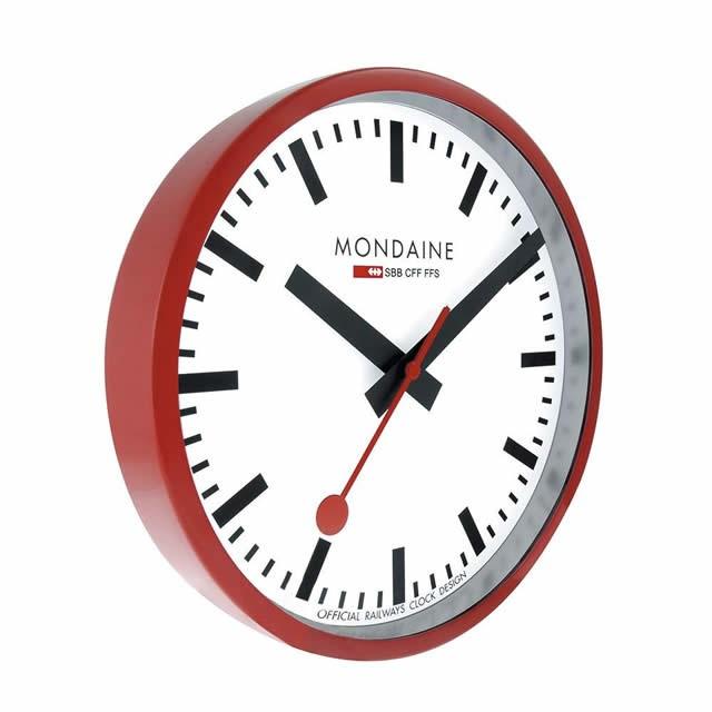 MONDAINE(モンディーン)壁掛時計 スイス国鉄公式 モンディーンのウォールクロックに新色登場！ | GQ JAPAN