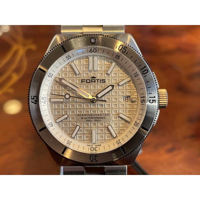 FORTIS フォルティス 腕時計 マリンマスターM-40 スノー FORTIS フォルティス 腕時計 マリンマスターM-40 スノー