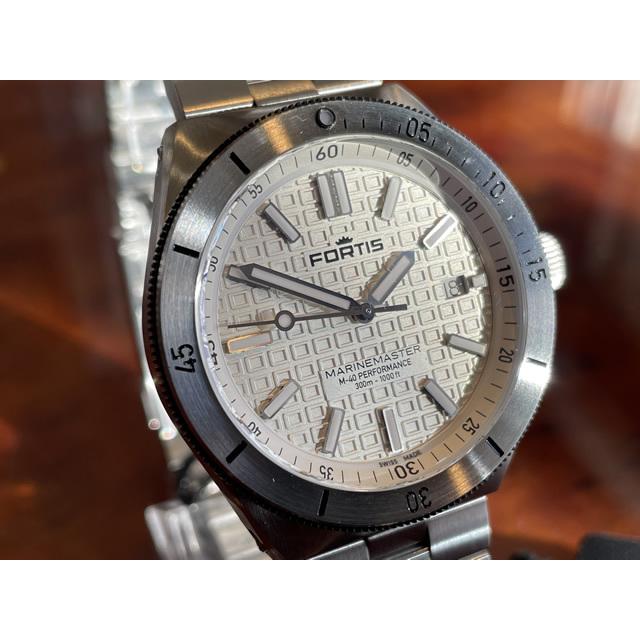 FORTIS フォルティス 腕時計 マリンマスターM-40 スノー FORTIS フォルティス 腕時計 マリンマスターM-40 スノー