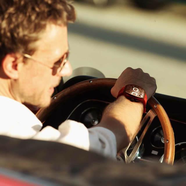 【未使用品】TENDENCE　PIRAMIDE　TY860002 TENDENCE PIRAMID Men's Women's Red Quartz Ref. TY860002 Watch