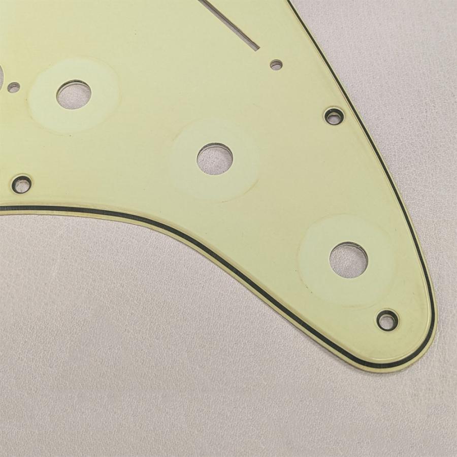 YJB PARTS ST STD/70's ストラト用ピックガード レリックミント