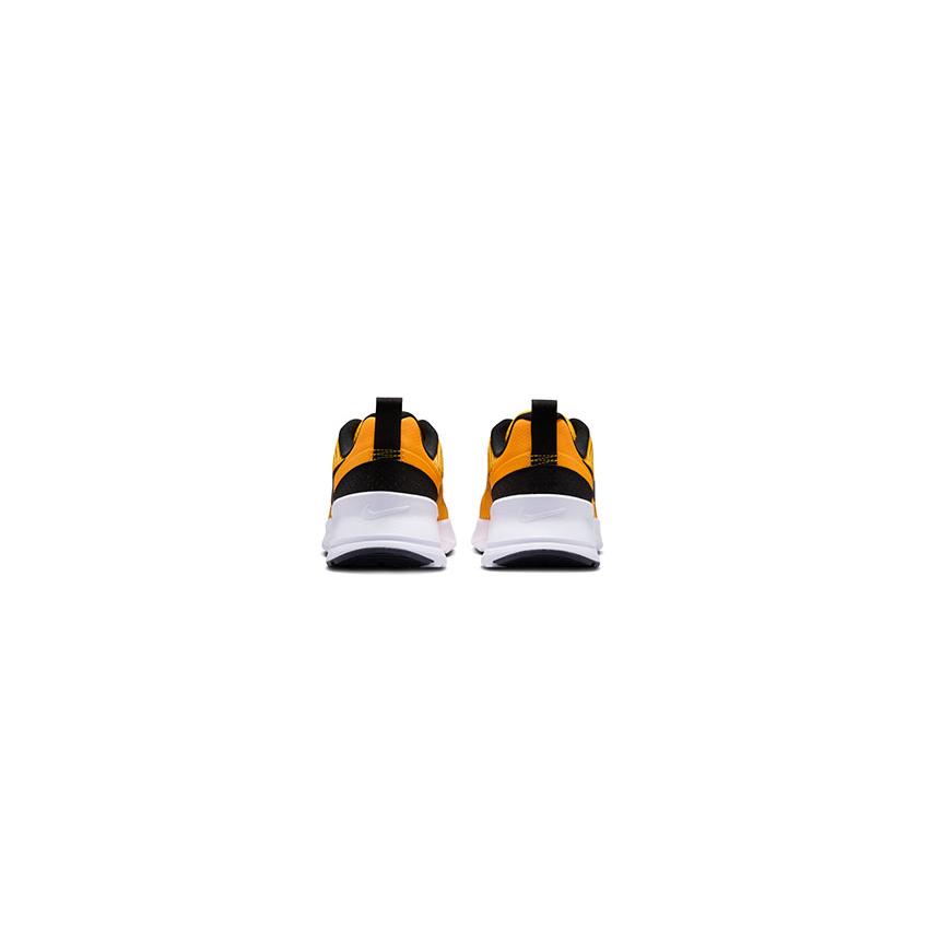 NIKE（ナイキ） スニーカー メンズ エア マックス ニュアクシス NIKE