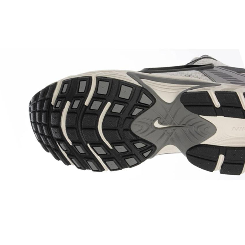 NIKE（ナイキ） スニーカー メンズ レディース V5 RNR NIKE HJ5228