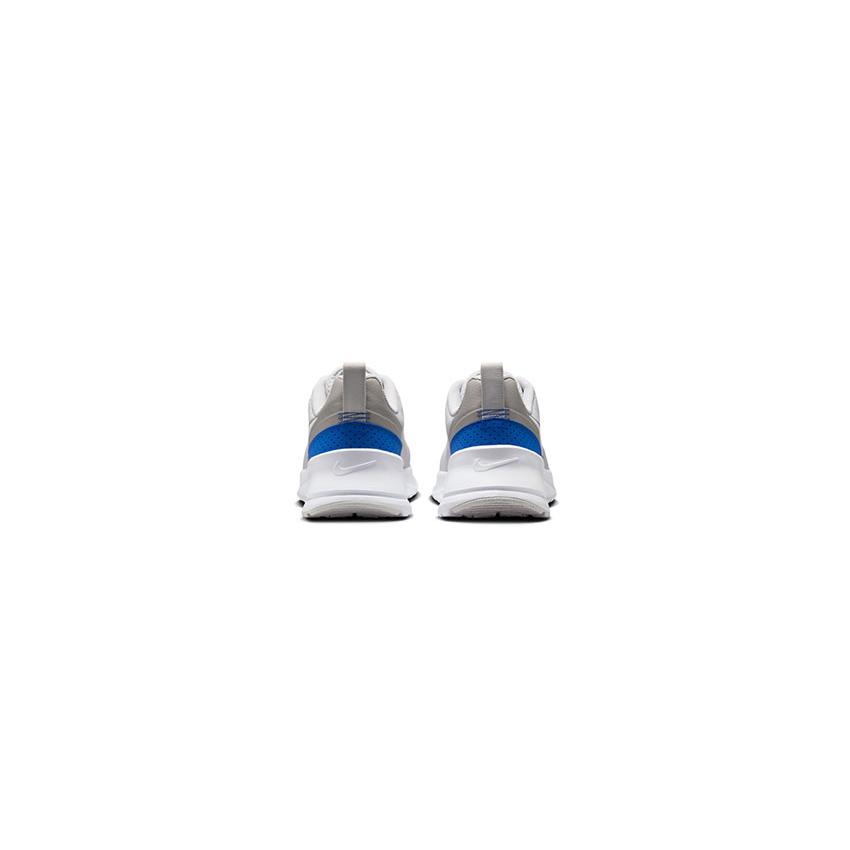 NIKE（ナイキ） スニーカー メンズ エア マックス ニュアクシス NIKE