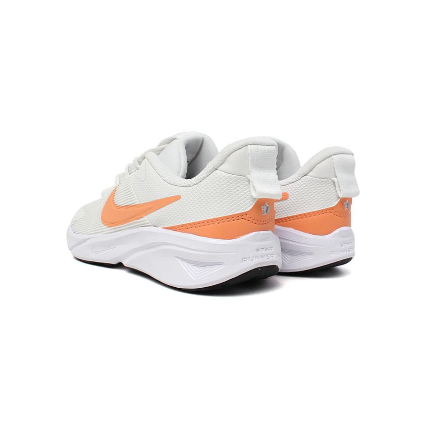 NIKE（ナイキ） スニーカー キッズ ジュニア 子供 スター ランナー 4
