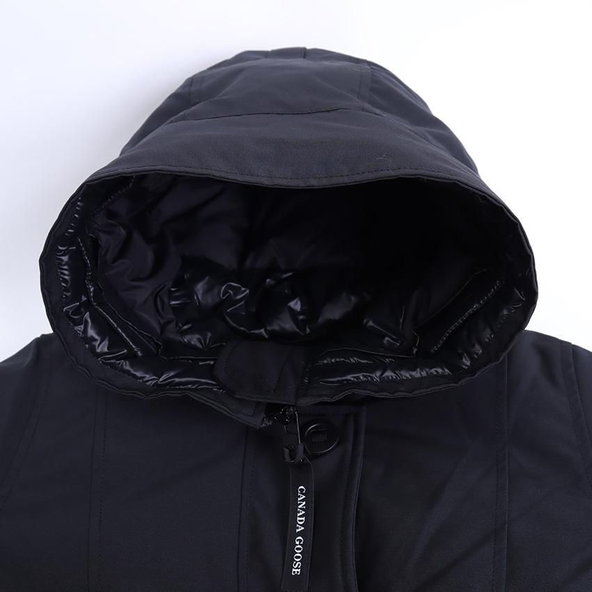CANADA GOOSE（カナダグース） ダウンジャケット レディース