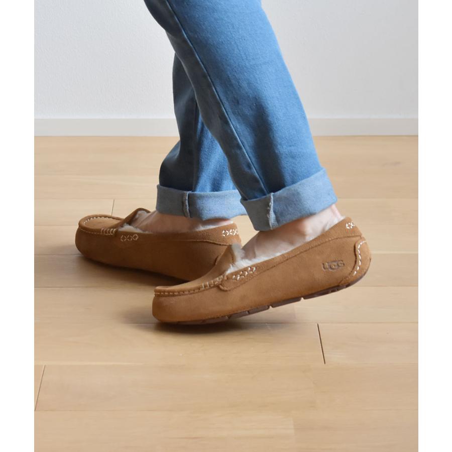 新品　未使用UGG 黒 スエード モカシン　サイズ7 UGG アグ モカシン レディース 1106878 ブラック 黒 ベージュ