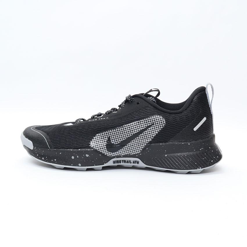 ナイキ トレイルランニングシューズ レディース NIKE FQ0902 ブラック 黒 グレー スニーカー シューズ 靴 ランニング トレーニング ジム ジョギング ランシューの画像