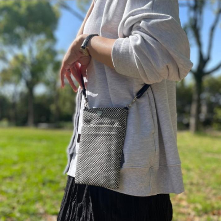 タネイ sasicco スマホポーチ スマホショルダー ミニショルダー 三河木綿 刺子織 小型 消防刺子 刺し子 コットン 綿 tanei 正規販売店 送料無料 |  | 02