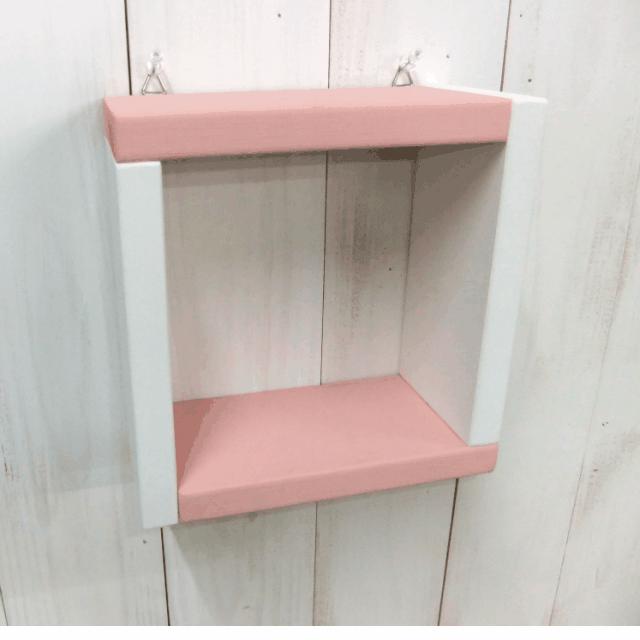 ヴィンテージ　アンティーク　パステルピンク　棚　ラック　ラタン　ウィッカー 31dcf591ab9b3a5c102cfee11b6cac