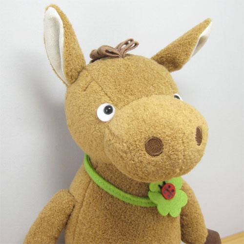 グッドラック（goodLuck） ぬいぐるみSサイズ ウマのサクラ : かわいい