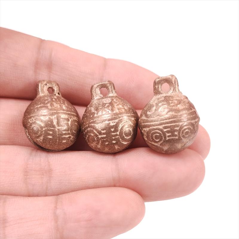 鈴 すず 黄銅(真鍮)製 301-18 虎龍鈴 幅約1.8cm 1個 : 中国雑貨 華蔵