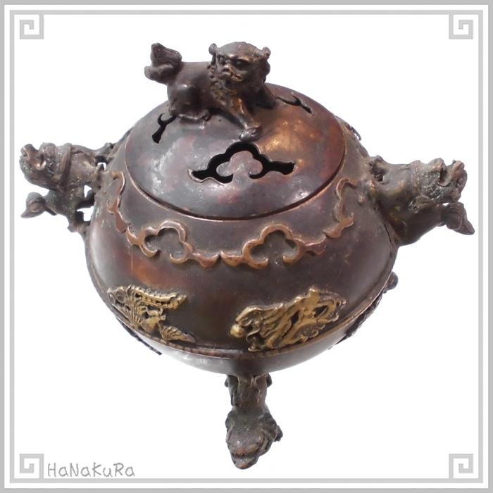 銅器] 香炉：戯獅子