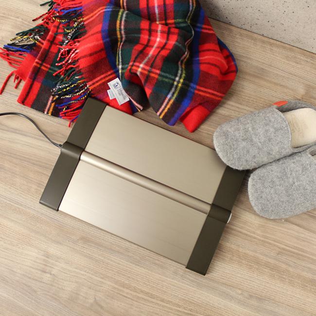 フットヒーター アシリ aciri [足元 暖房器具 足温器 足温機 冬 足 楽天市場】フットヒーター アシリ aciri[足元 暖房器具 足温器