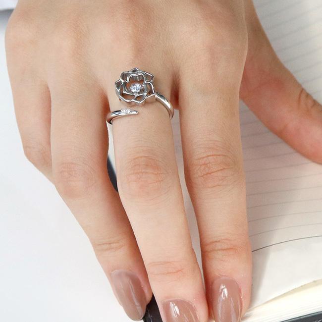 ダンシングストーン ローズフリーサイズリング(指輪 リング レディース おしゃれ シルバー スワロフスキー ジルコニア)