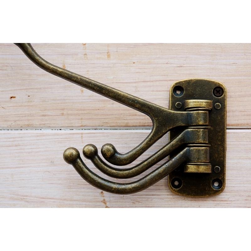 フック 左右にスイング 3 アイアンフック アンティークフック 62151