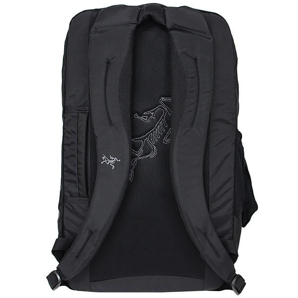 ARC'TERYX アークテリクス Pender Backpack ペンダーバックパック 16186 BLACK 20L B4 リュックサック デイパック バッグ 鞄 メンズ レディース ブラック 父の日｜zakka-tokia｜02