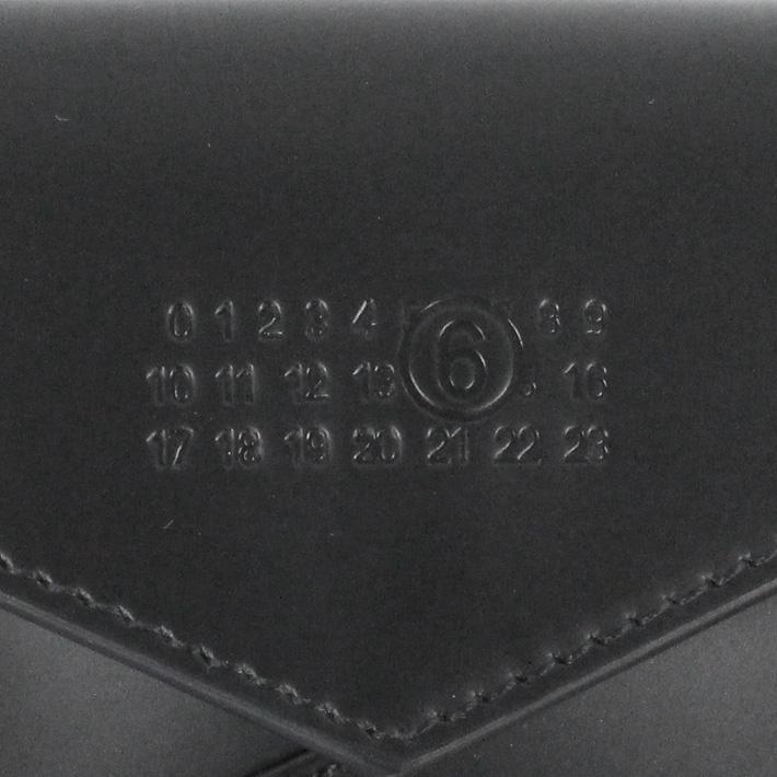 ✨極美品　正規品✨マルジェラ　三つ折り　カレンダー　ステッチ　コインケース ✨極美品 正規品✨マルジェラ 三つ折り カレンダー ステッチ