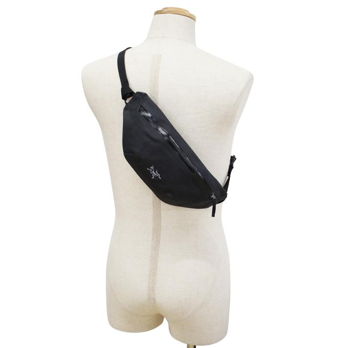 ARC'TERYX ARCTERYX アークテリクス GRANVILLE CROSSBODY BAG ARC'TERYX ARCTERYX アークテリクス GRANVILLE CROSSBODY BAG