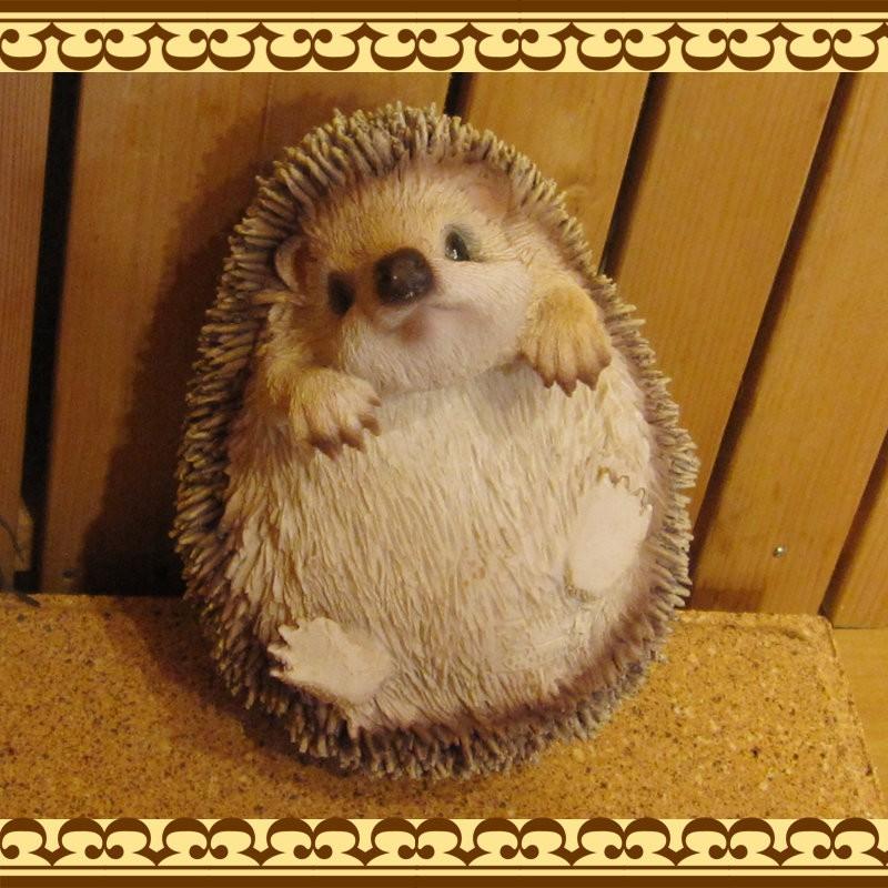 ハリネズミの置物 ぶらさがりヘッジホッグ リアルな はりねずみ ハリネズミの置物 ぶらさがりヘッジホッグ リアルな はりねずみ