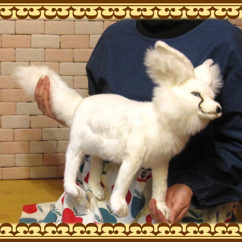 リアルな動物のぬいぐるみ ホワイト フェネック ビッグサイズ アニマルオブジェ きつねグッズ キツネの置物 インテリア 可愛い 動物 置物 ぬいぐるみ 非売品 Themtransit Com