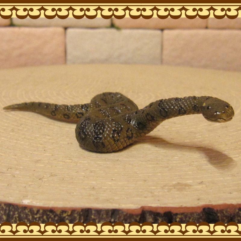 置物 動物 可愛い ワニ 蛇の置物 リアルな ワニ アナコンダ 2点 置物 動物 可愛い ワニ 蛇の置物 リアルな ワニ アナコンダ 2点