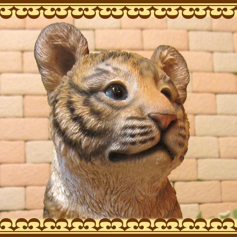 置物 動物 可愛い リアルな虎の置物 ベビータイガー トラ 寅 干支