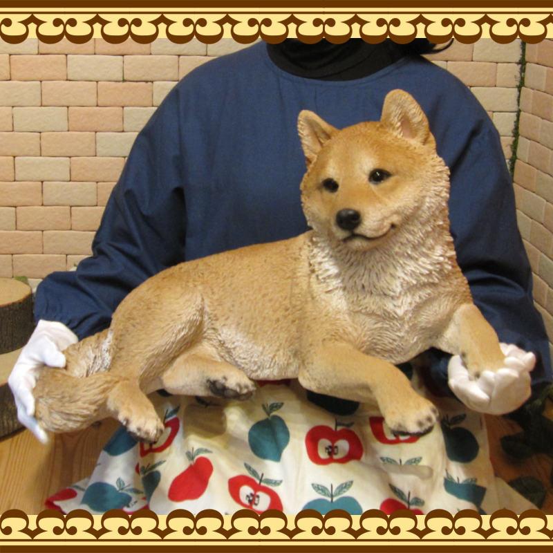 置物 動物 可愛い 犬の置物 柴犬 リアル 寝そべり 成犬ビッグサイズ