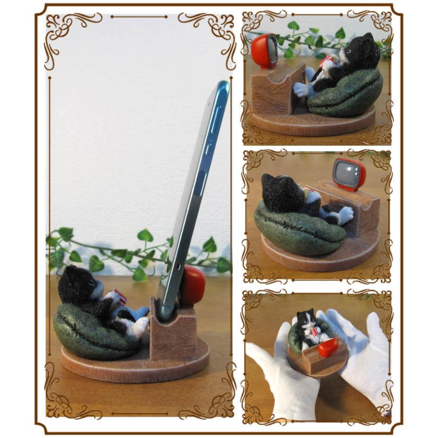 置物 動物 可愛い 猫の置物 ハチワレ レトロ風 スマホスタンド