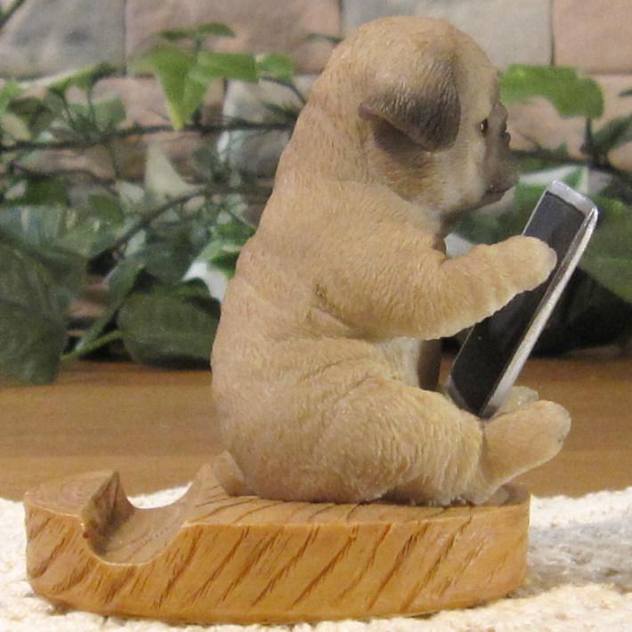 置物 動物 可愛い 犬の置物 パグ スマホスタンド ドッグ Cタイプ 置物 動物 可愛い 犬の置物 パグ スマホスタンド ドッグ Cタイプ