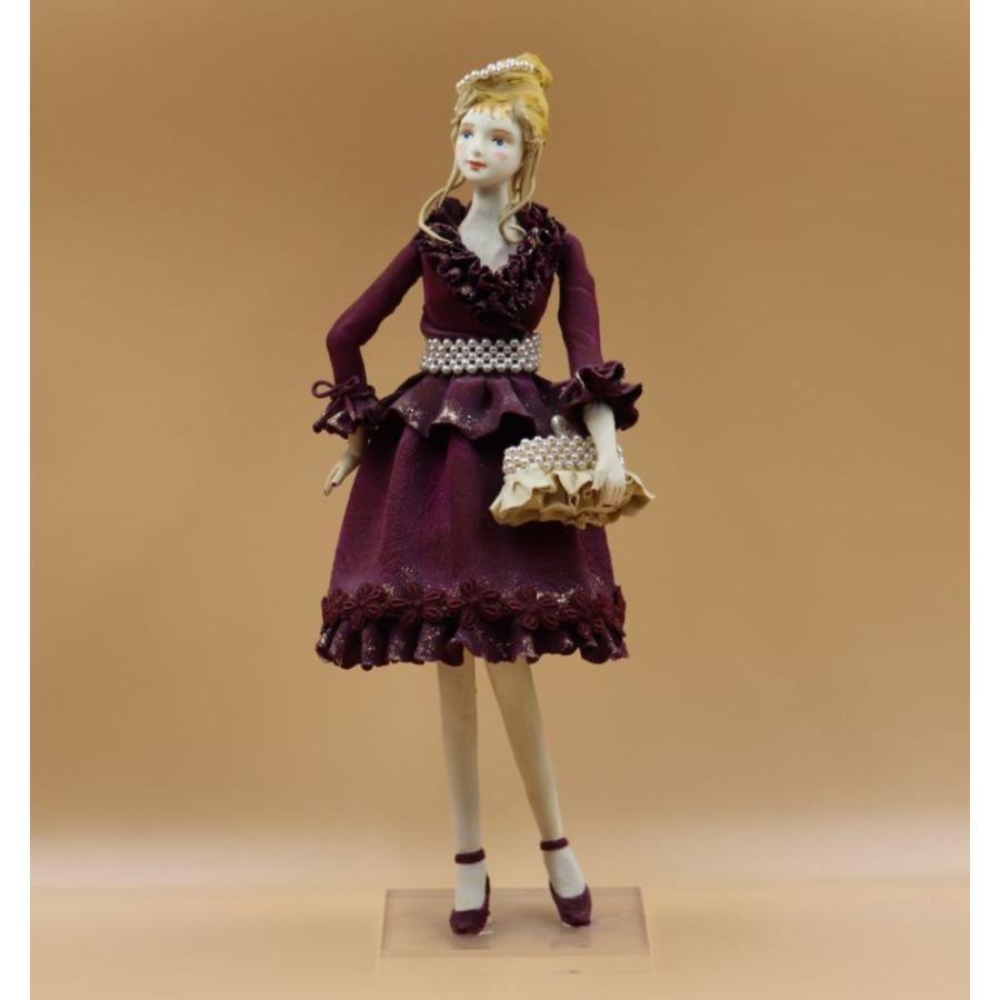 エンジ色ドレスの女性人形 / デコクレイクラフト : 雑貨工房アリス