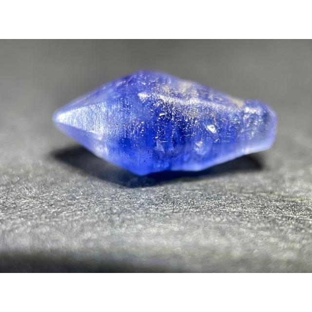 サファイア サファイアクリスタルコランダム 天然原石 ブルー