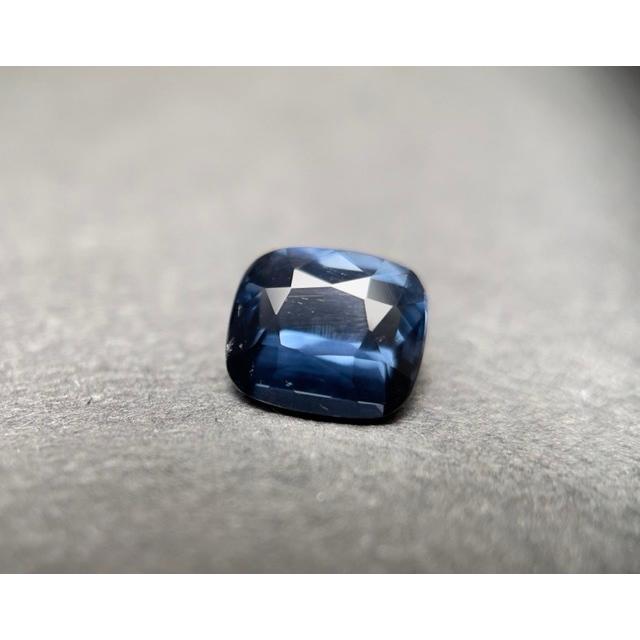 スピネル スピネルルース ダークブルー スピネル 1.80 カラット クッション カット 天然宝石 スリランカ原産の画像