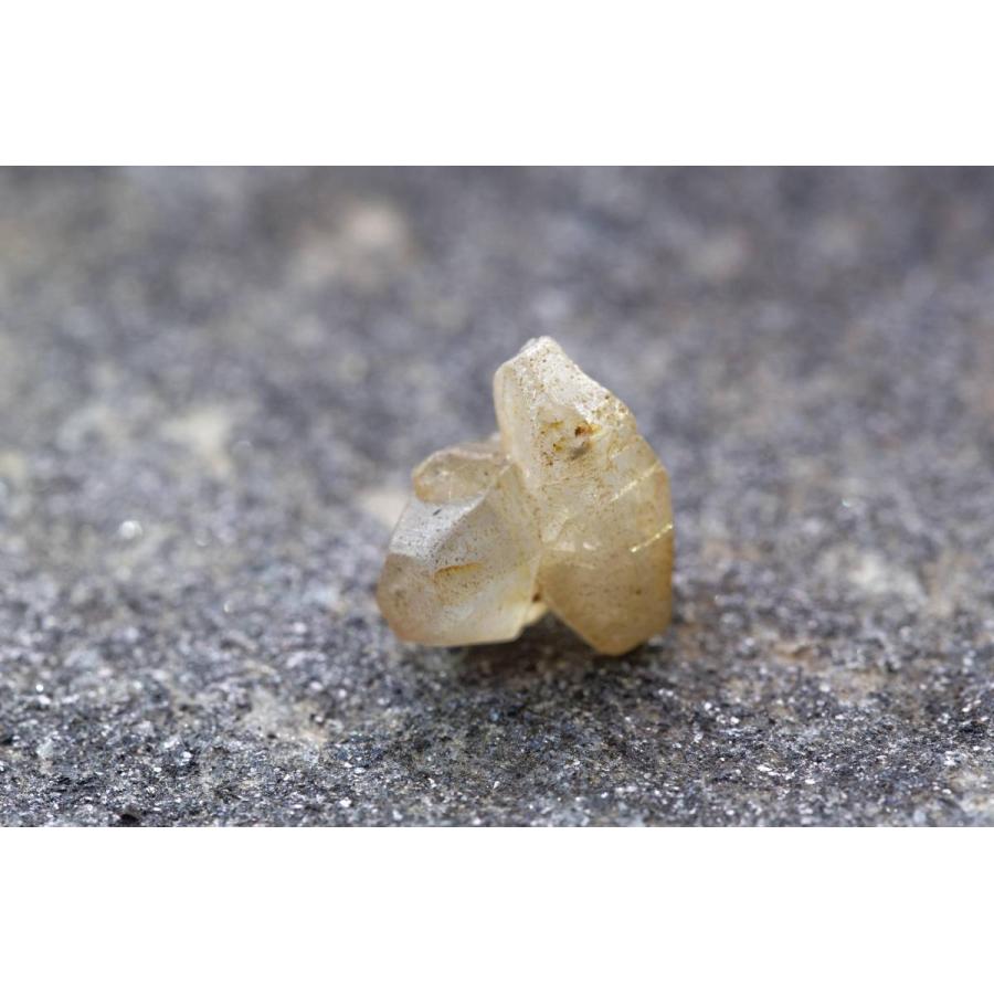 サファイアクリスタル、サファイア 原石クリスタル22.65カラット天然石コランダム、ライトイエロー（スリランカ）_5