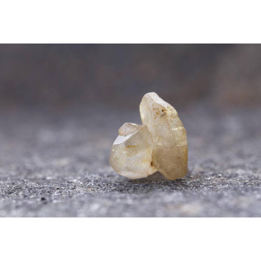 サファイアクリスタル、サファイア 原石クリスタル22.65カラット天然石コランダム、ライトイエロー（スリランカ）_7