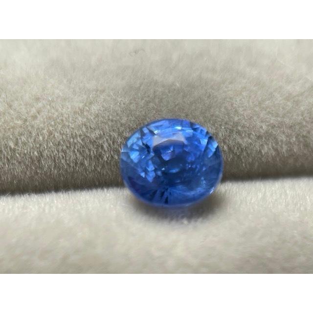 サファイアルース ブルーサファイア1.18カラットのオーバルカットの