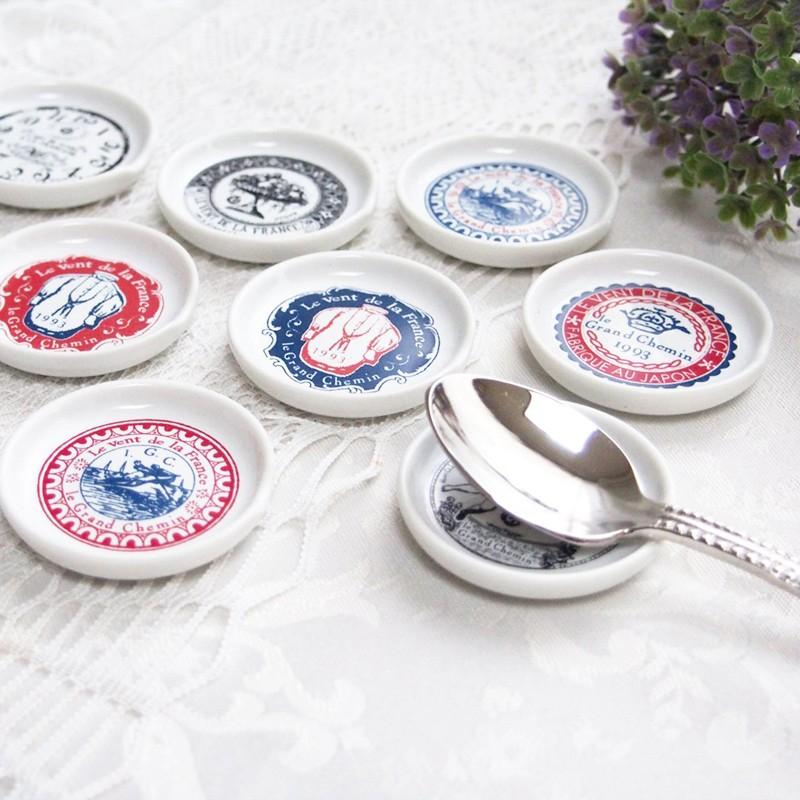 肌触りがいいグランシュマン 陶器 スプーンレスト （モノトーン×トリ