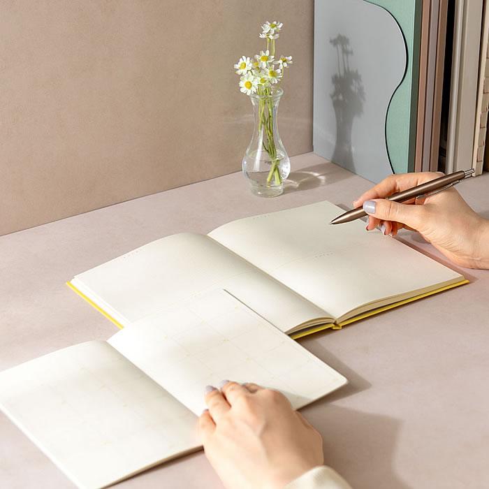 ノート おしゃれ いろは出版 サニーログノート 日記帳 1年 A5 バレットジャーナル 方眼 連用日記 育児日記 フリー Sunny 手帳 シンプル おうち時間 日本製 仕事 410 雑貨ショップドットコム 通販 Yahoo ショッピング