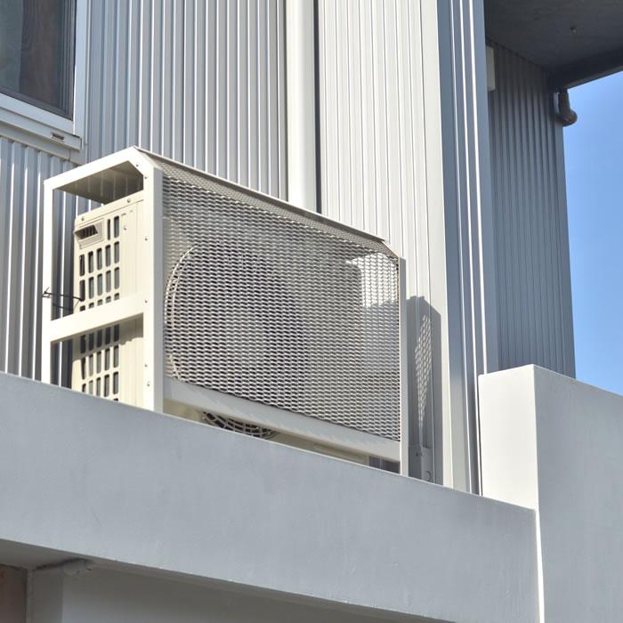 Iwatani イワタニ エアコン室外機カバー 93×38.5×75cm スチール Iwatani イワタニ エアコン室外機カバー 93×38.5×75cm スチール