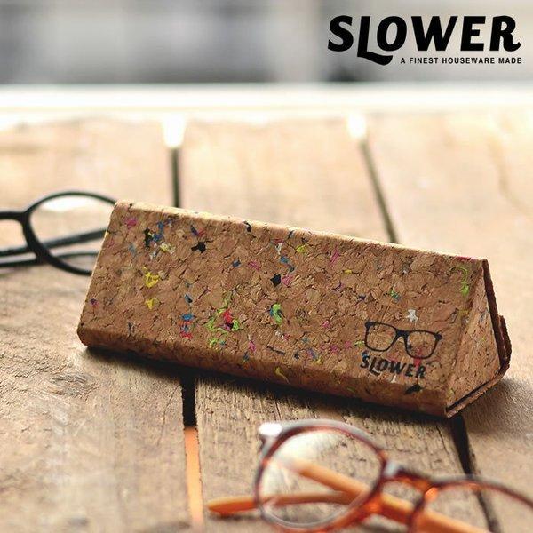折りたたみ メガネケース Slower コルク 折りたたみ 眼鏡ケース スリム ハード おしゃれ めがね 収納 老眼鏡 折り畳み マグネット おしゃれ スロウワー Slw 532 雑貨ショップドットコム 通販 Paypayモール