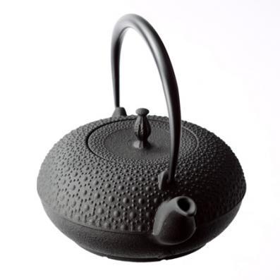 【南部鉄】【盛栄堂】【及源鋳造】鉄瓶 東雲亀甲 1.0L IH対応   【送料無料】【200VIHクッキングヒーター対応】787-540の画像