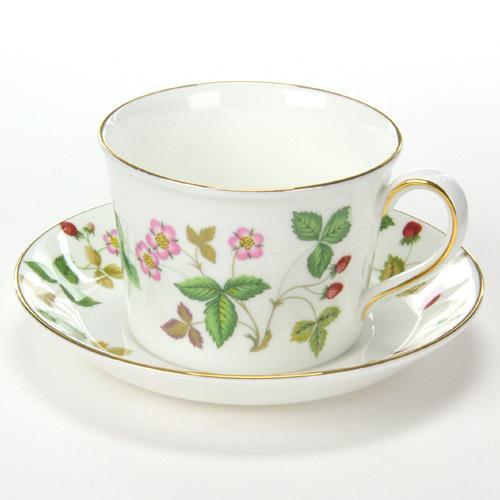 本日特価】WEDGWOOD(ウェッジウッド)ワイルドストロベリー ペア碗皿