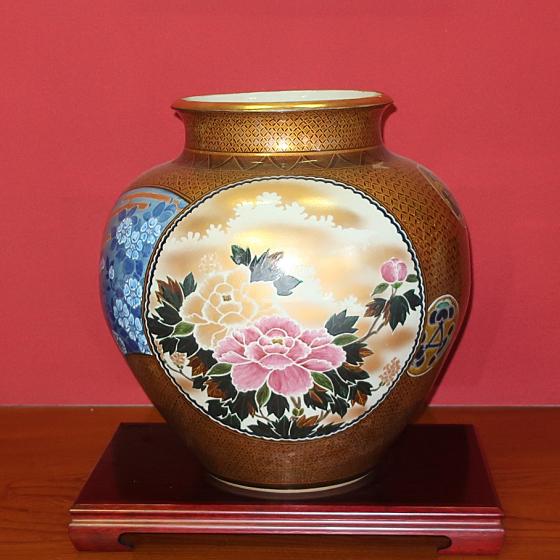 九谷焼 【逸品物】花瓶 陶器 九谷焼 金彩割取 陶洸作 15号(45cm 九谷焼 【逸品物】花瓶 陶器 九谷焼 金彩割取 陶洸作 15号(45cm